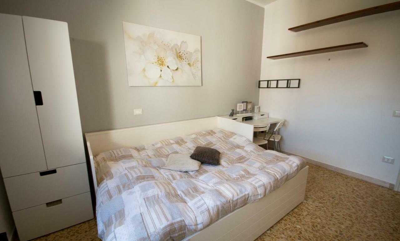 A Casa Di Simone A Viareggio Apartment Exterior photo